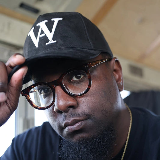 BLACK SUEDE SATIN LINED SNAPBACK